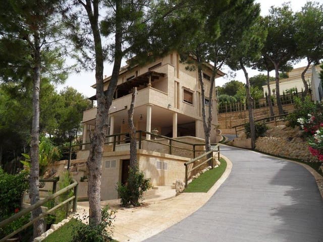 4 soverom Villa til salgs i Alhama Springs, Altea med svømmebasseng garasje - € 635 000 (Ref: 4722615)