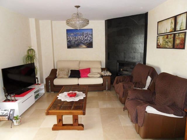 4 soverom Villa til salgs i Alhama Springs, Altea med svømmebasseng garasje - € 635 000 (Ref: 4722615)