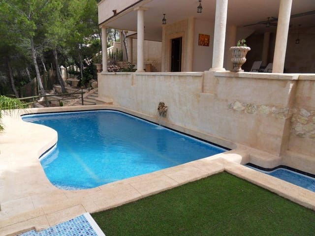 4 soverom Villa til salgs i Alhama Springs, Altea med svømmebasseng garasje - € 635 000 (Ref: 4722615)