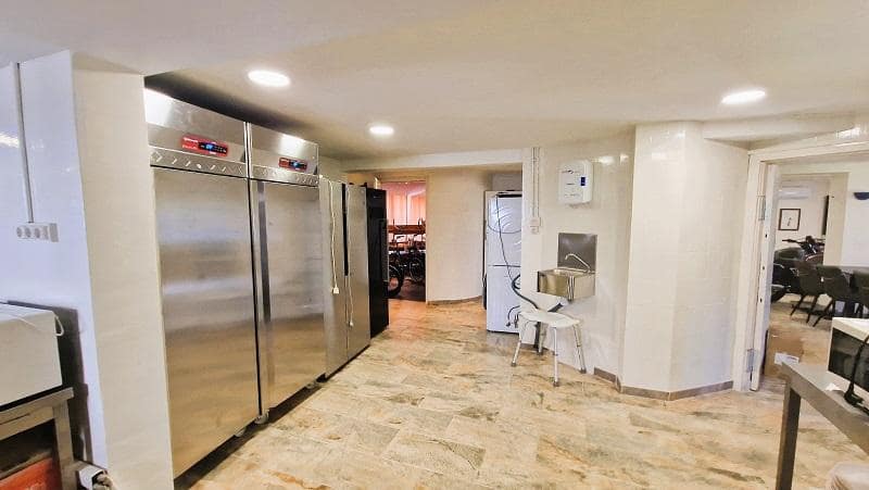 Erhverv til salg i Denia med garage - € 870.000 (Ref: 8383841)