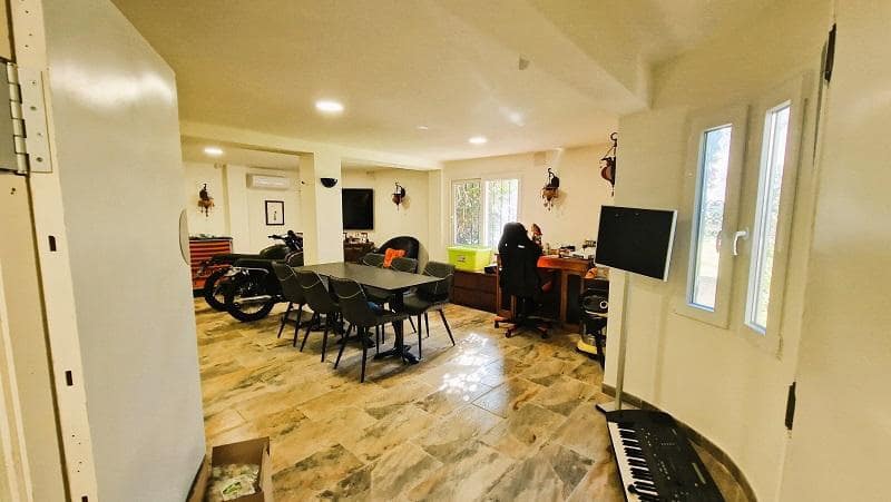 Erhverv til salg i Denia med garage - € 870.000 (Ref: 8383841)