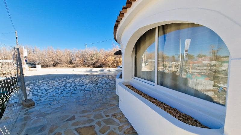 Erhverv til salg i Denia med garage - € 870.000 (Ref: 8383841)