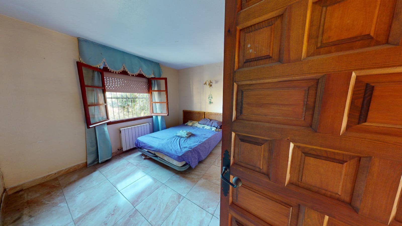 3 sypialnia Willa na sprzedaż w Alfaz del Pi / L'Alfas del Pi z basenem garażem - 450 000 € (Ref: 8405809)