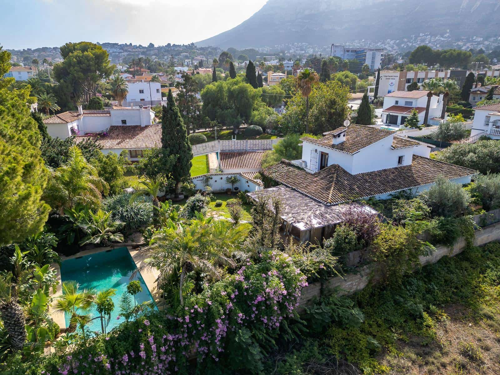 4 quarto Moradia para venda em Denia com piscina - 1 899 000 € (Ref: 8861710)