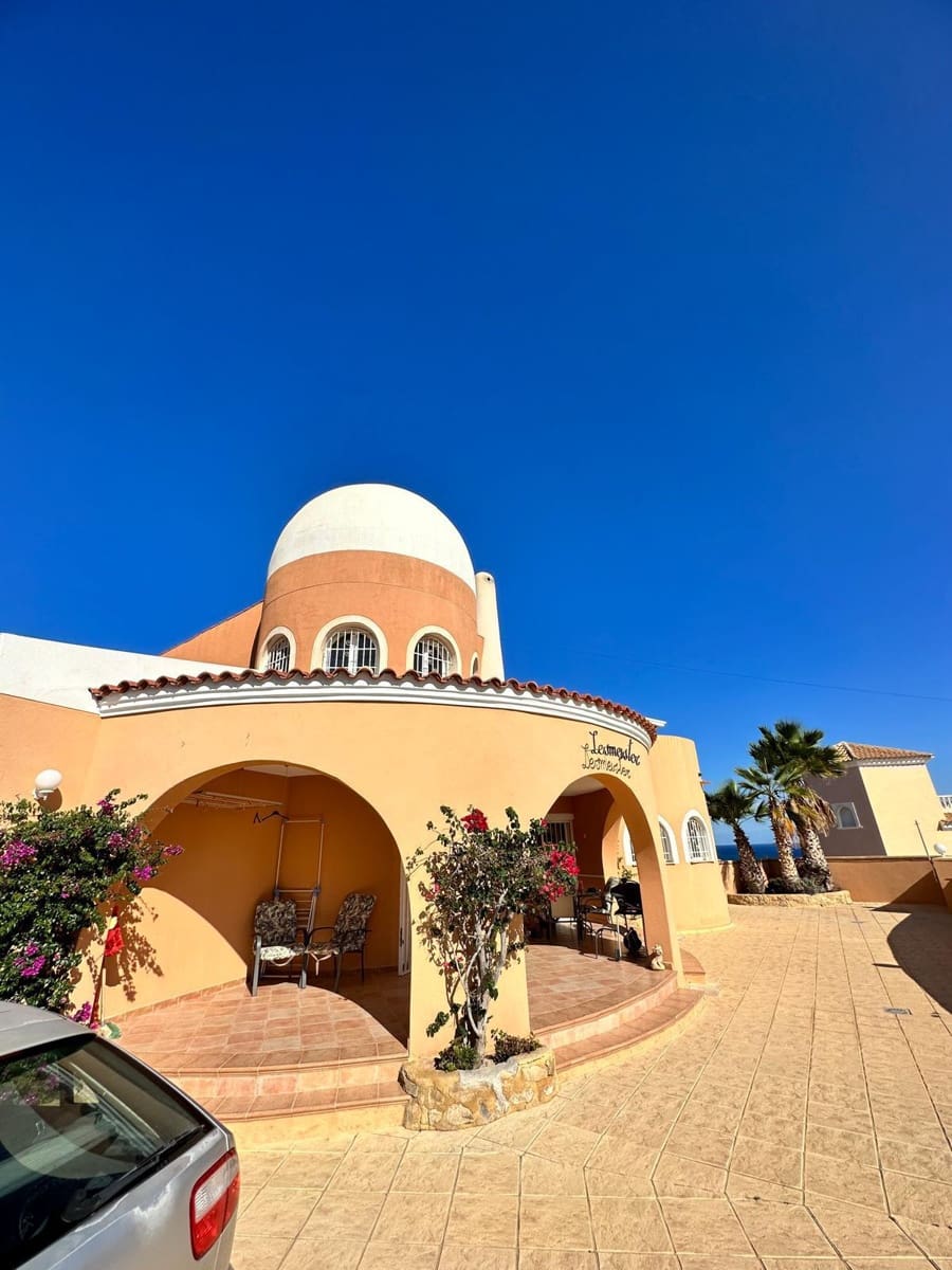 3 soverom Villa til salgs i La Villajoyosa / Vila Joiosa med svømmebasseng garasje - € 595 000 (Ref: 9039783)