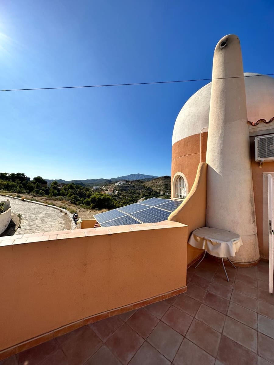 3 soverom Villa til salgs i La Villajoyosa / Vila Joiosa med svømmebasseng garasje - € 595 000 (Ref: 9039783)