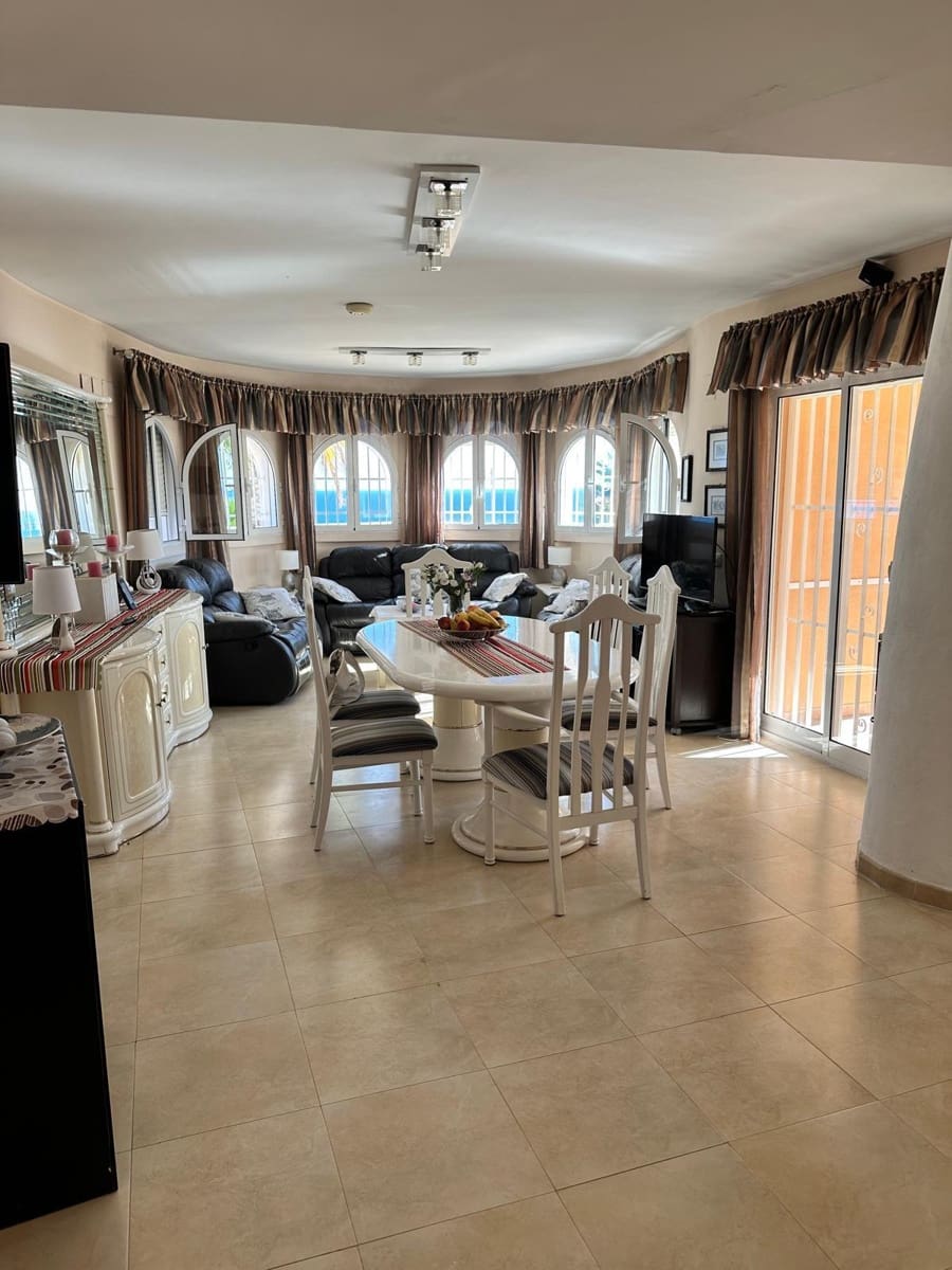 3 soverom Villa til salgs i La Villajoyosa / Vila Joiosa med svømmebasseng garasje - € 595 000 (Ref: 9039783)