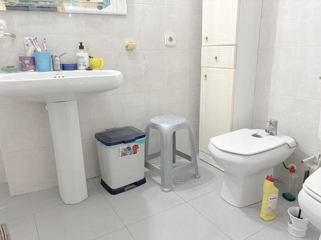 3 makuuhuone Huoneisto vuokrattavana paikassa Pueblo - Urbanizaciones, Alfaz del Pi / L'Alfàs del Pi - 1 200 € (Ref: 9068472)