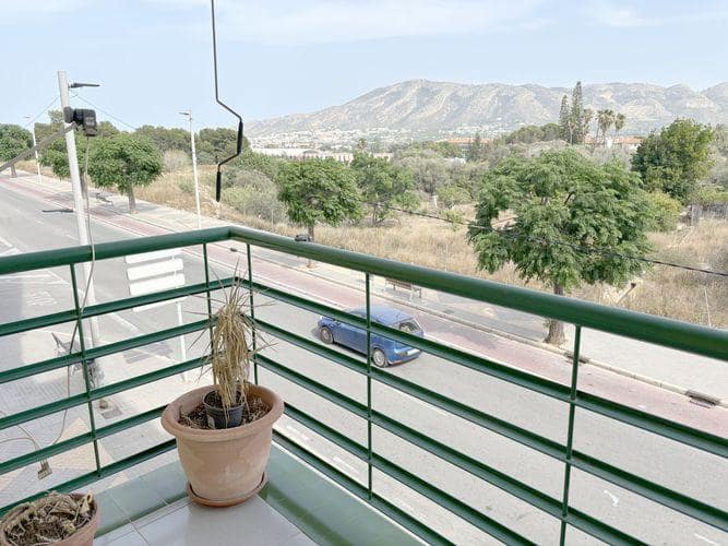 3 bedroom Apartment for rent in Alfaz del Pi / L'Alfas del Pi - € 1,200 (Ref: 9068472)