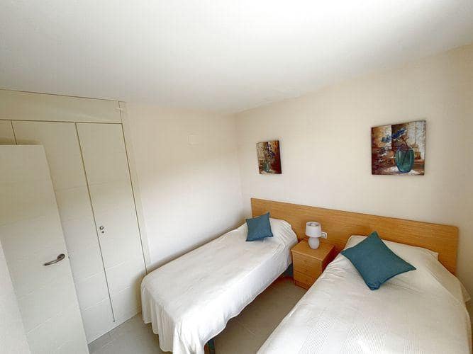 2 soverom Leilighet til salgs i Benidorm med svømmebasseng garasje - € 349 000 (Ref: 9077723)