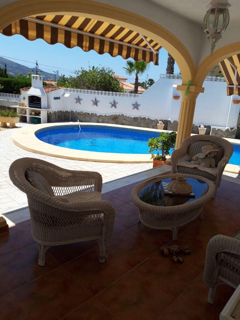 3 soverom Villa til salgs i Alfaz del Pi / L'Alfas del Pi med svømmebasseng garasje - € 775 000 (Ref: 9142259)