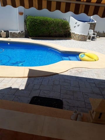 Chalet de 3 habitaciones en Pueblo - Urbanizaciones, Alfaz del Pi / L'Alfàs del Pi en venta con piscina garaje - 775.000 € (Ref: 9142259)