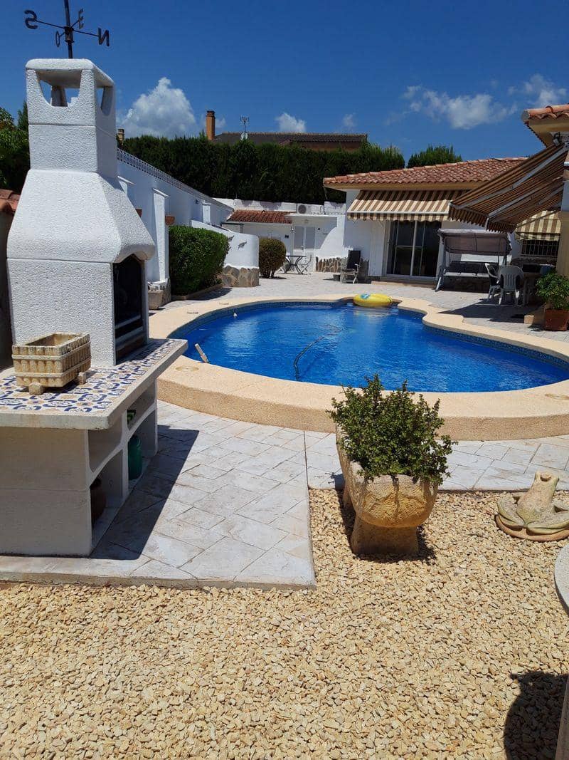 3 soverom Villa til salgs i Alfaz del Pi / L'Alfas del Pi med svømmebasseng garasje - € 775 000 (Ref: 9142259)