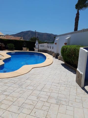 Chalet de 3 habitaciones en Pueblo - Urbanizaciones, Alfaz del Pi / L'Alfàs del Pi en venta con piscina garaje - 775.000 € (Ref: 9142259)