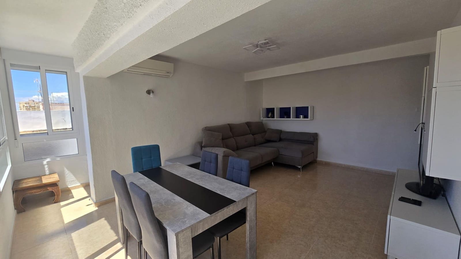 2 bedroom Penthouse for sale in La Villajoyosa / Vila Joiosa - € 134,000 (Ref: 9697883)