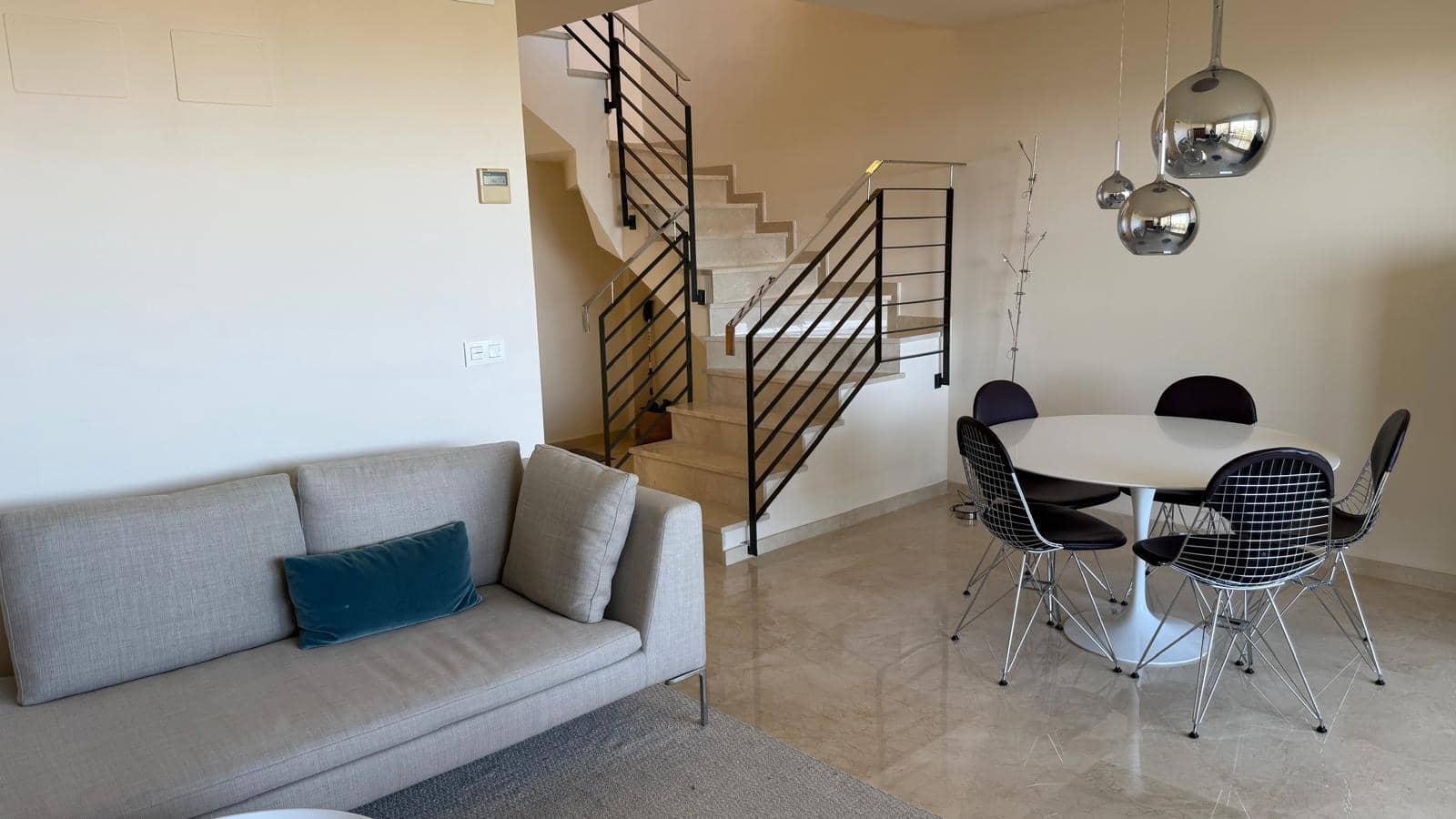 Apartamento de 3 habitaciones en Finestrat en venta con piscina garaje - 450.000 € (Ref: 9731368)