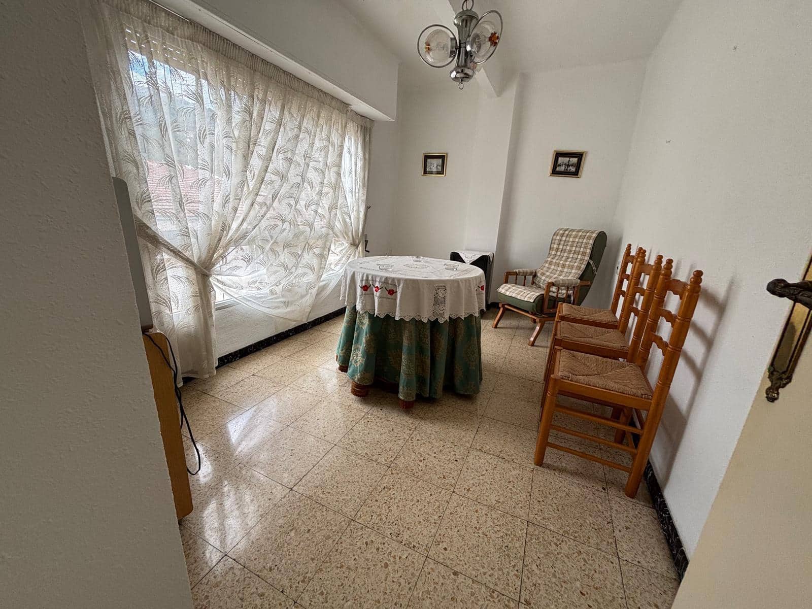 4 bedroom Apartment for sale in Cocentaina - € 115,000 (Ref: 9771897)