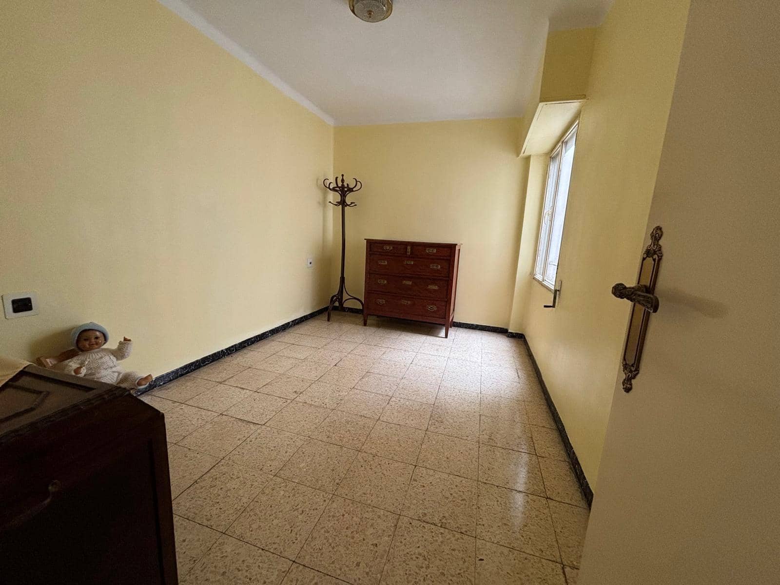 4 bedroom Apartment for sale in Cocentaina - € 115,000 (Ref: 9771897)