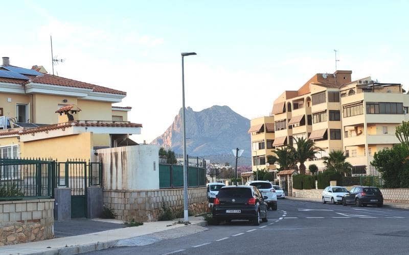 Apartamento de 3 habitaciones en La Villajoyosa / Vila Joiosa en venta con piscina garaje - 550.000 € (Ref: 9883765)