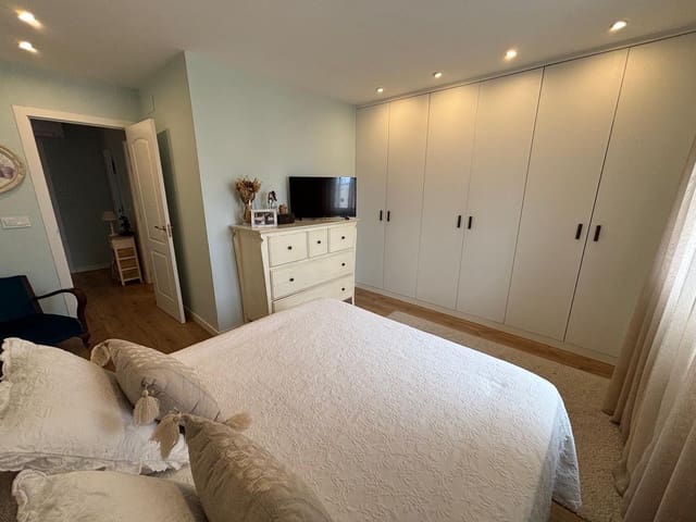 3 bedroom Apartment for sale in Poble Nou - Montiboli, La Villajoyosa / Vila Joiosa with pool garage - € 315,000 (Ref: 9908985)