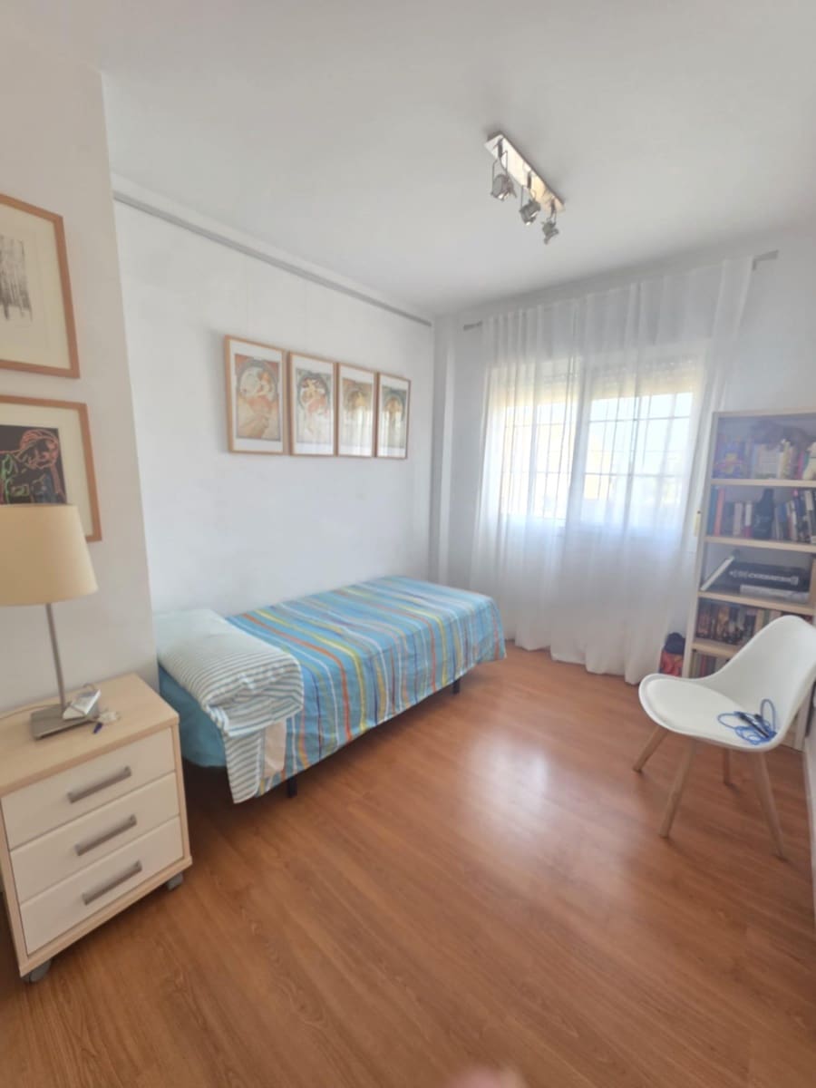 4 bedroom Villa for sale in La Nucia with pool garage - € 425,000 (Ref: 9931116)
