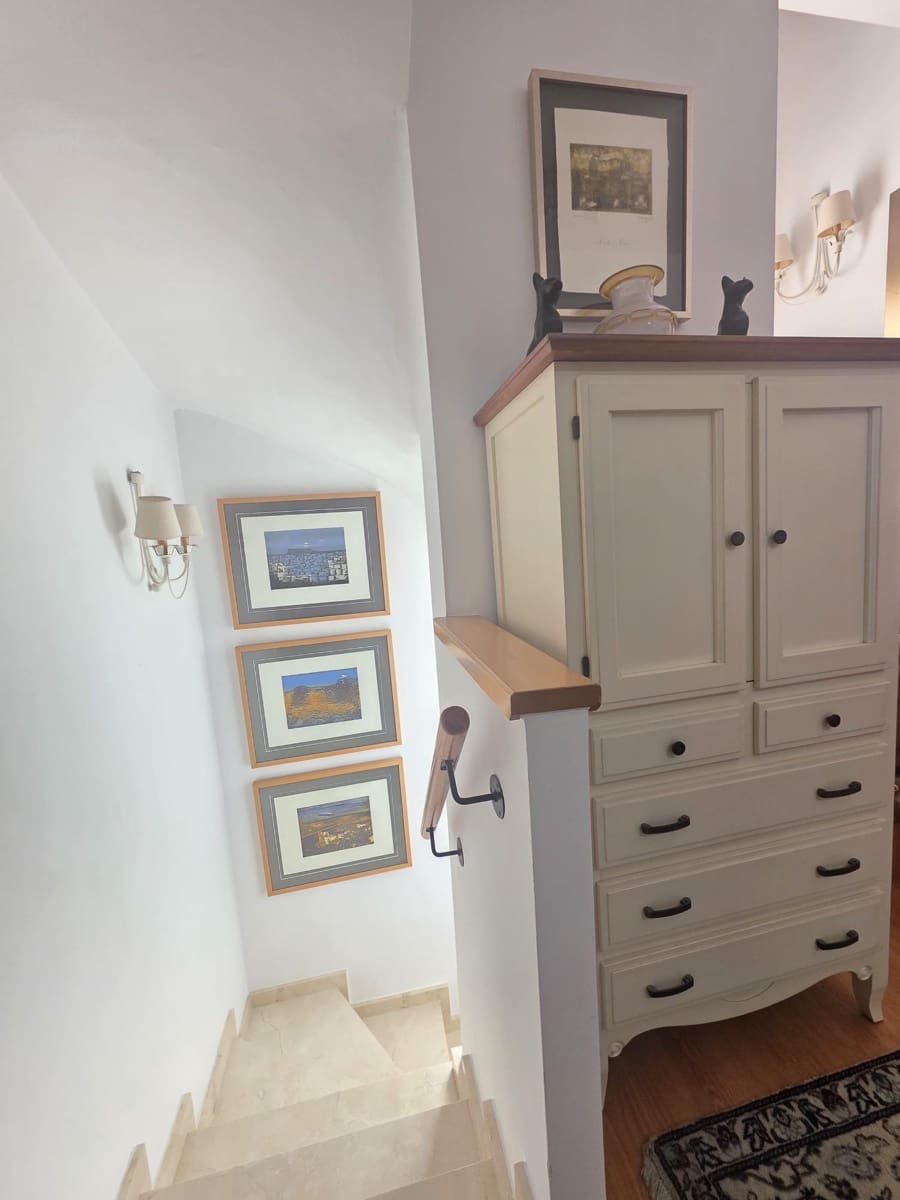 4 bedroom Villa for sale in La Nucia with pool garage - € 425,000 (Ref: 9931116)