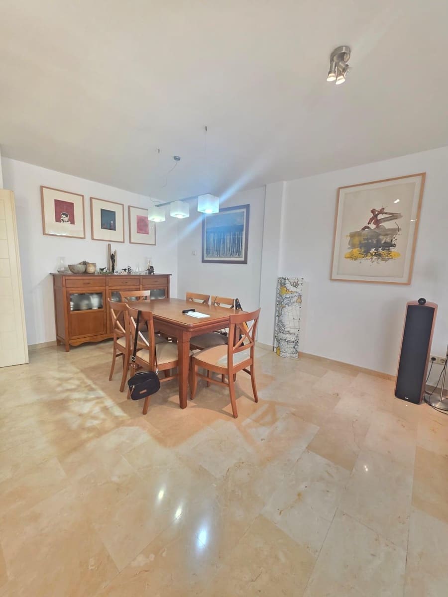 4 sypialnia Willa na sprzedaż w La Nucia z basenem garażem - 425 000 € (Ref: 9931116)
