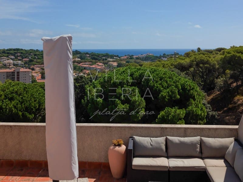 3 makuuhuone Omakotitalo myytävänä paikassa Sant Feliu de Guixols mukana uima-altaan 
autotalli - 630 000 € (Ref: 10017511)