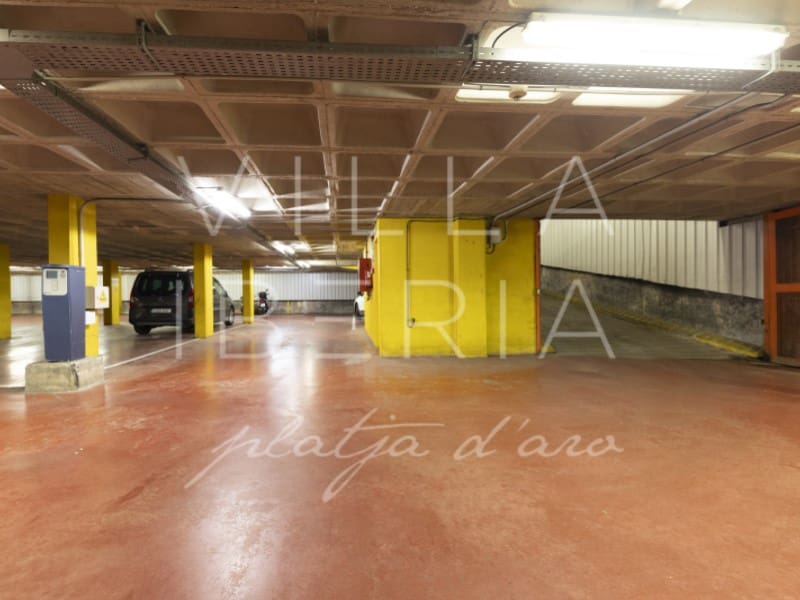 4 bedroom Penthouse for rent in Sant Feliu de Guixols with garage - € 1,995 (Ref: 10025600)