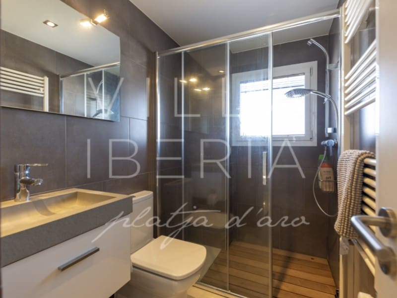 4 bedroom Penthouse for rent in Sant Feliu de Guixols with garage - € 1,995 (Ref: 10025600)