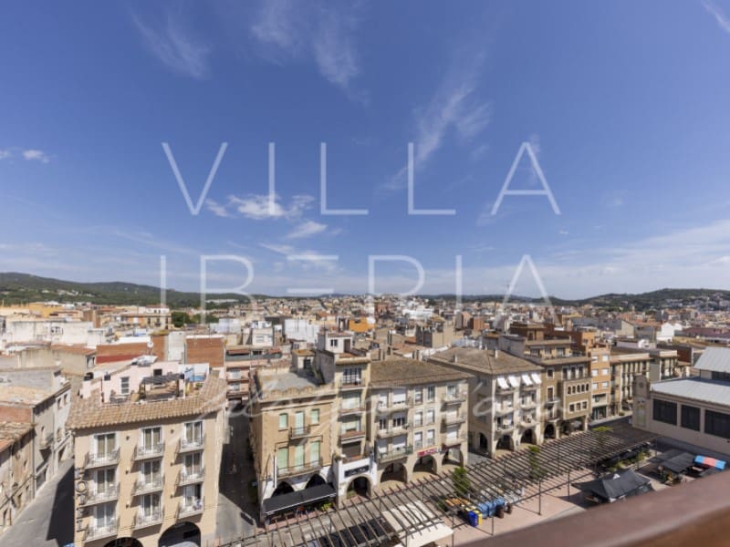 4 bedroom Penthouse for rent in Sant Feliu de Guixols with garage - € 1,995 (Ref: 10025600)