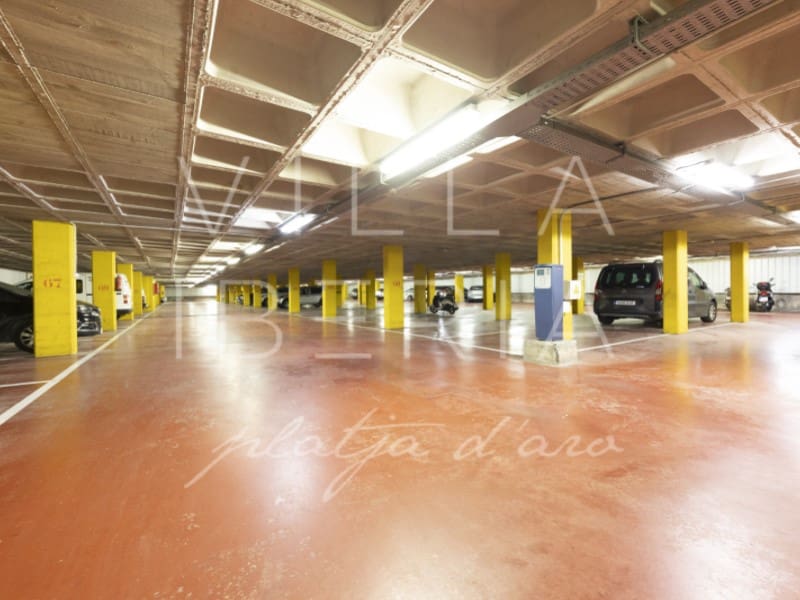4 bedroom Penthouse for rent in Sant Feliu de Guixols with garage - € 1,995 (Ref: 10025600)