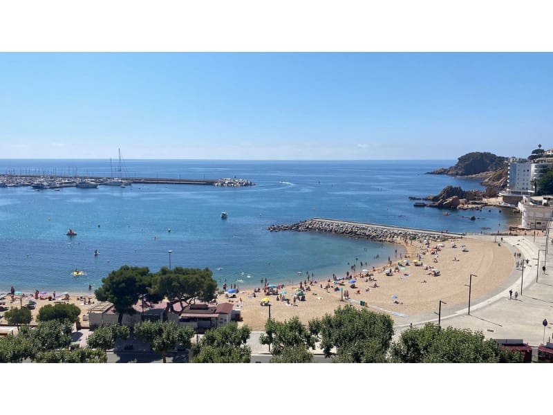 4 bedroom Penthouse for rent in Sant Feliu de Guixols with garage - € 1,995 (Ref: 10025600)