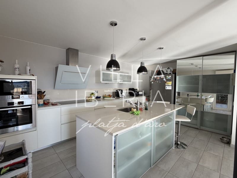 4 bedroom Villa for sale in Calonge i Sant Antoni with pool garage - € 795,000 (Ref: 10035330)