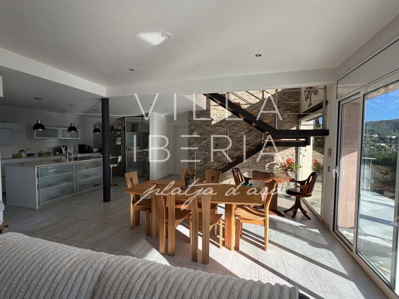 4 bedroom Villa for sale in Calonge i Sant Antoni with pool garage - € 795,000 (Ref: 10035330)