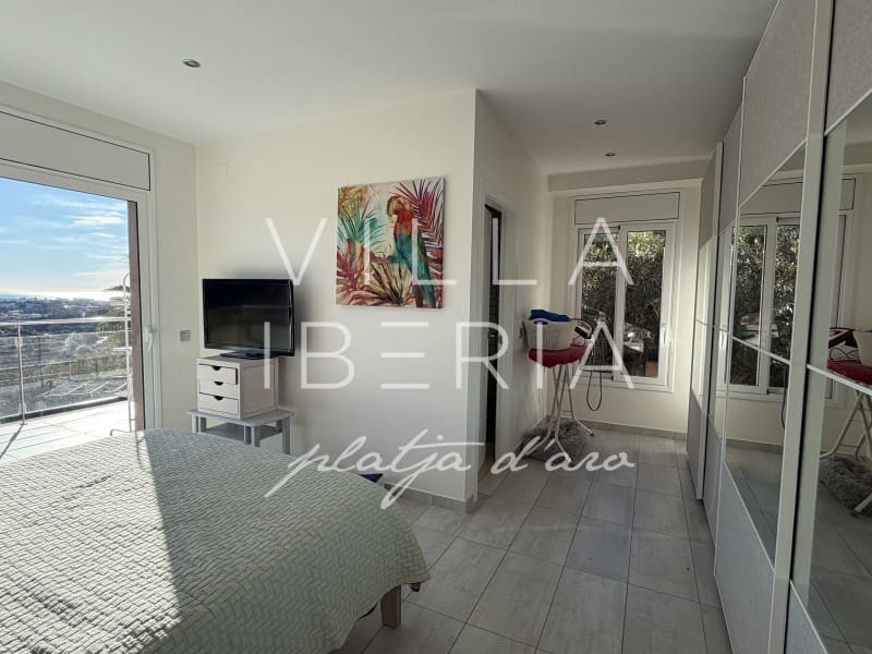 4 bedroom Villa for sale in Calonge i Sant Antoni with pool garage - € 795,000 (Ref: 10035330)