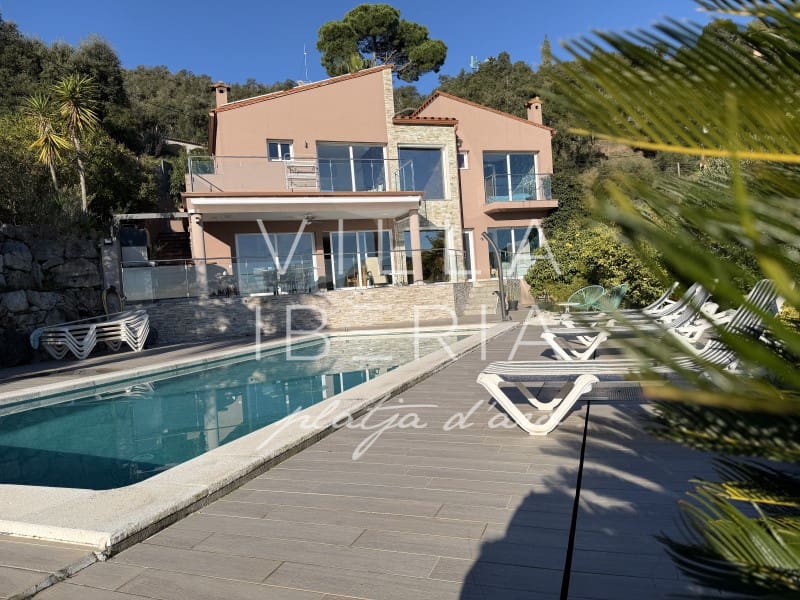 4 bedroom Villa for sale in Calonge i Sant Antoni with pool garage - € 795,000 (Ref: 10035330)