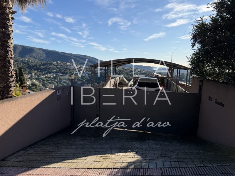 4 bedroom Villa for sale in Calonge i Sant Antoni with pool garage - € 795,000 (Ref: 10035330)