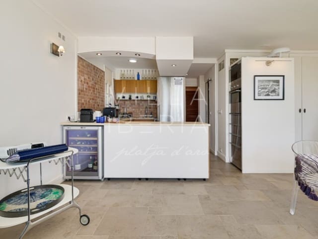 2 slaapkamer Appartement te koop in Calonge i Sant Antoni met zwembad - € 395.000 (Ref: 10035331)