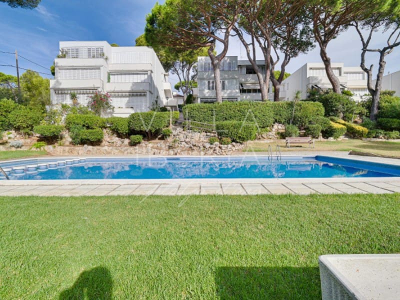 2 slaapkamer Appartement te koop in Calonge i Sant Antoni met zwembad - € 395.000 (Ref: 10035331)