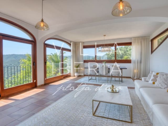 5 bedroom Villa for sale in Calonge i Sant Antoni with pool garage - € 1,290,000 (Ref: 10038332)