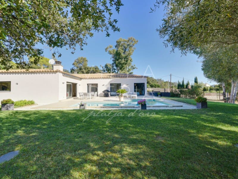 Chalet de 4 habitaciones en Platja d'Aro en venta con piscina garaje - 778.000 € (Ref: 10089489)