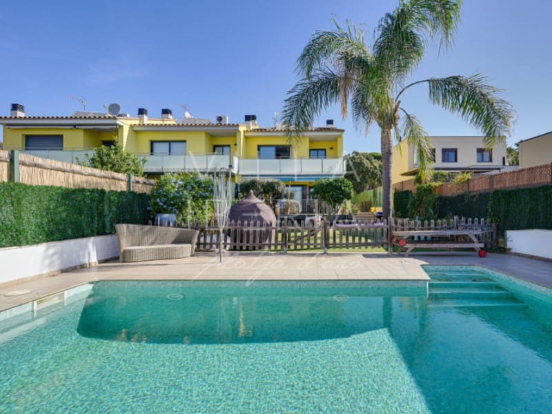 5 quarto Moradia para venda em Sant Antoni de Calonge com piscina garagem - 740 000 € (Ref: 10110962)