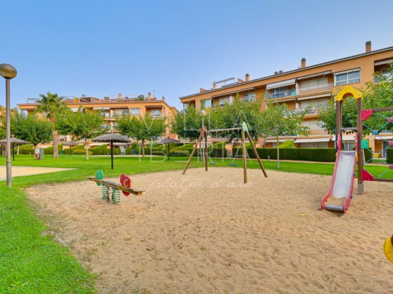 2 bedroom Apartment for sale in Platja d'Aro with pool garage - € 450,000 (Ref: 10161464)