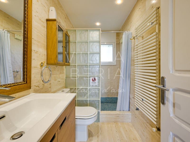 Chalet de 4 habitaciones en Platja d'Aro en venta con piscina garaje - 815.000 € (Ref: 10184762)