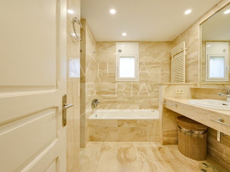 Chalet de 4 habitaciones en Platja d'Aro en venta con piscina garaje - 815.000 € (Ref: 10184762)