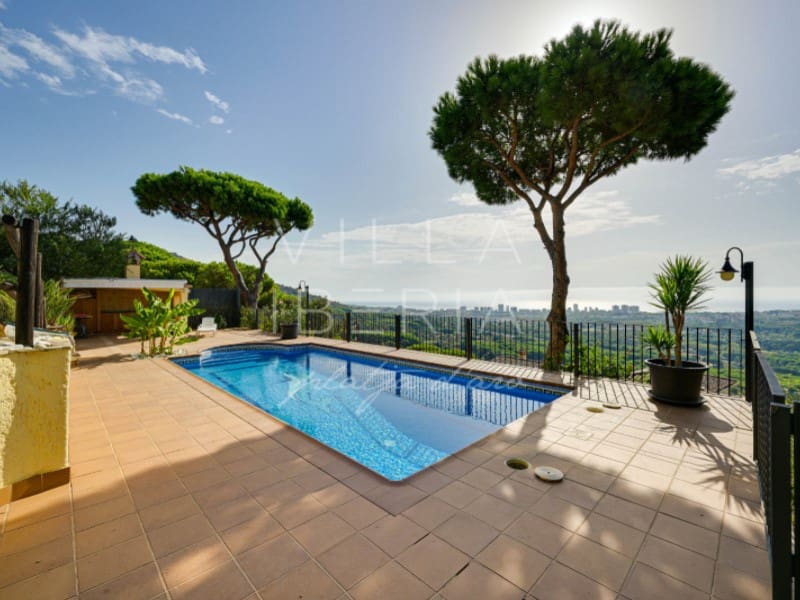 Chalet de 4 habitaciones en Platja d'Aro en venta con piscina garaje - 815.000 € (Ref: 10184762)