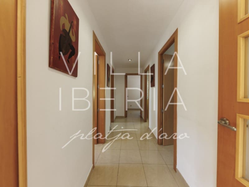 3 chambre Villa/Maison à vendre à Santa Cristina d'Aro avec garage - 377 000 € (Ref: 7646679)