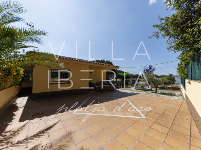 3 chambre Villa/Maison à vendre à Santa Cristina d'Aro avec garage - 377 000 € (Ref: 7646679)