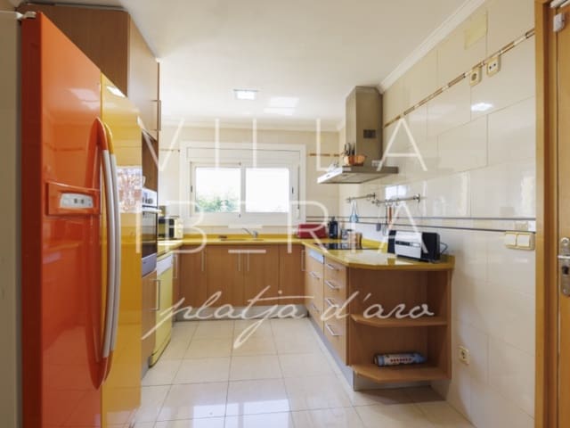 Chalet de 3 habitaciones en Santa Cristina d'Aro en venta con garaje - 377.000 € (Ref: 7646679)